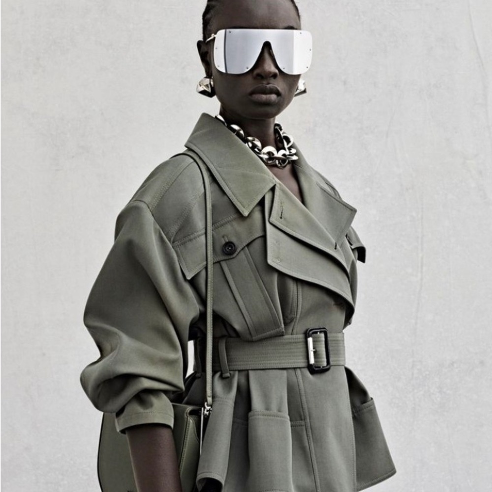 Meet your Posher, Raya - Picture 7 of 9